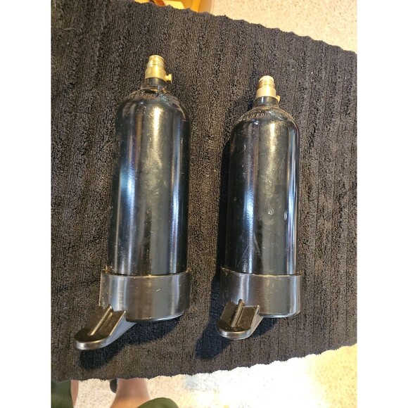 Carauna Paintball CO2 Aluminum Air Tank - Black 20oz - lot of 2 - Picture 2 of 3
